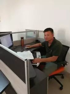 共克時艱 學(xué)院開通投融資及法律咨詢服務(wù)，為師生發(fā)展保駕護(hù)航